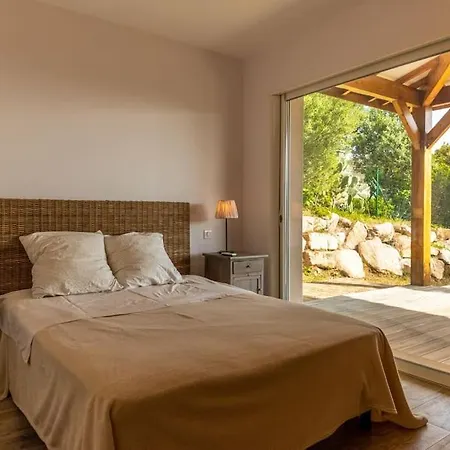 Maison Vue Et Maquis * Olmeto (Corsica)