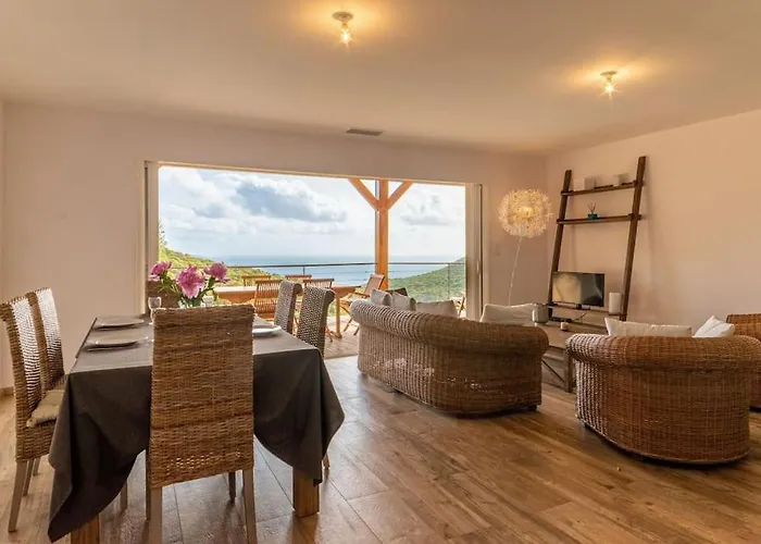 Maison Vue Et Maquis *